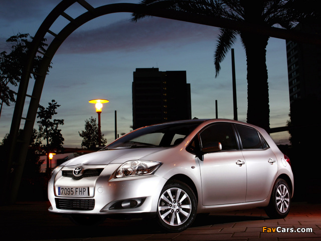 Toyota Auris 5-door 2007–10 wallpapers (640 x 480)