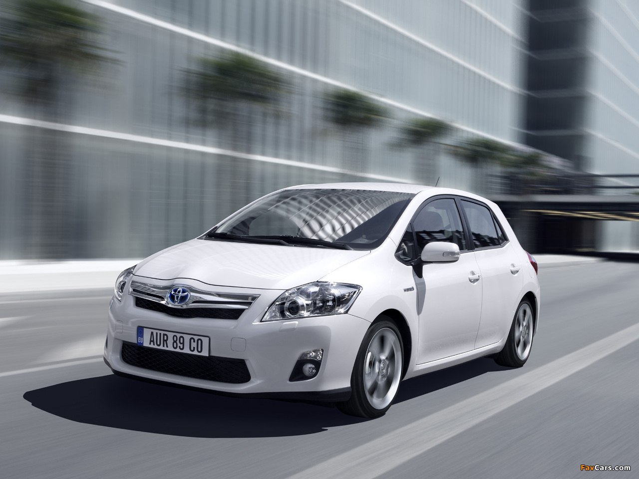 Toyota Auris HSD 2010–12 wallpapers (1280 x 960)