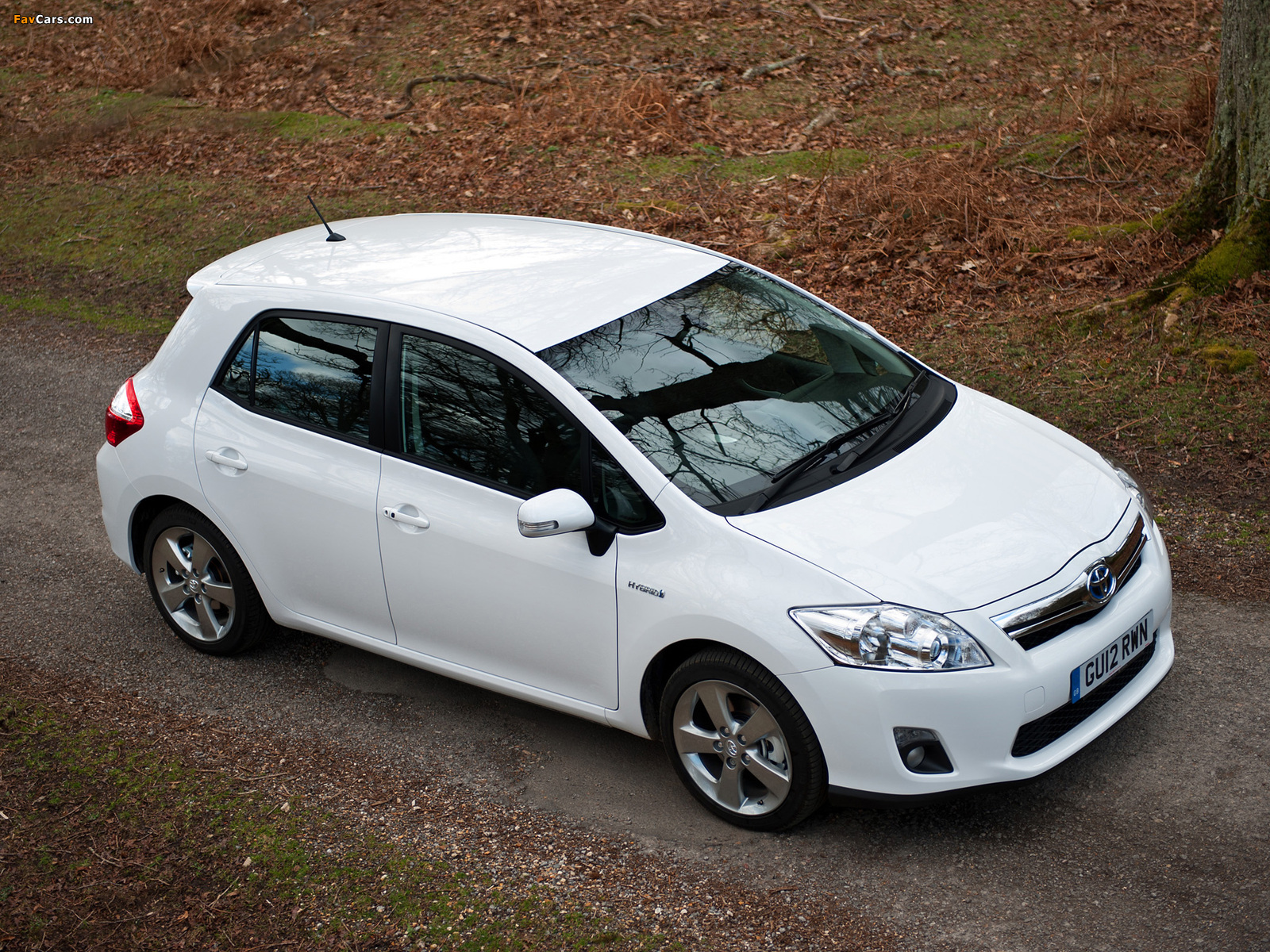 Toyota Auris HSD UK-spec 2010–12 wallpapers (1600 x 1200)