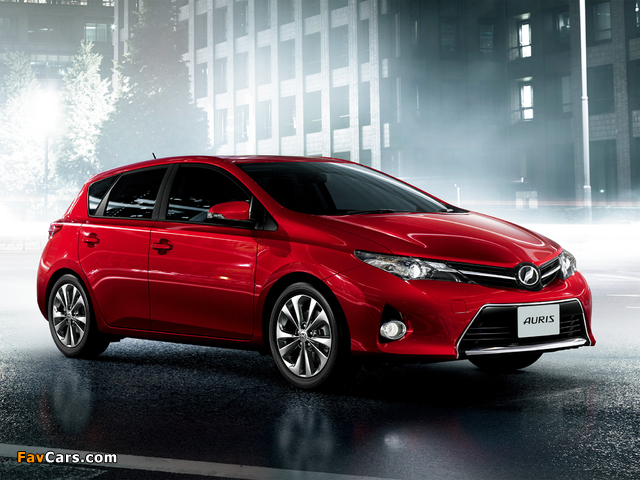 Toyota Auris RS S Package JP-spec 2012 wallpapers (640 x 480)