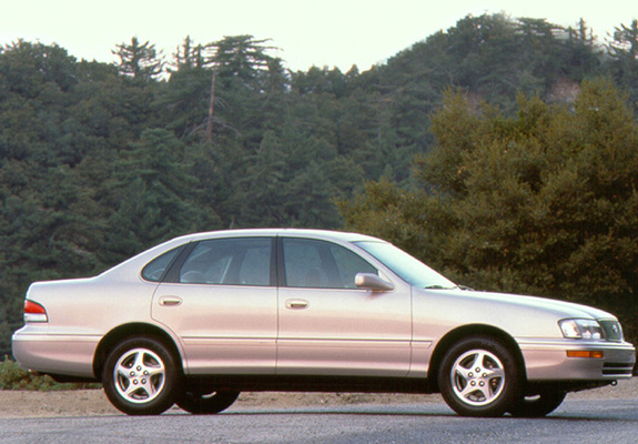 Images of Toyota Avalon (MCX10) 1995–98