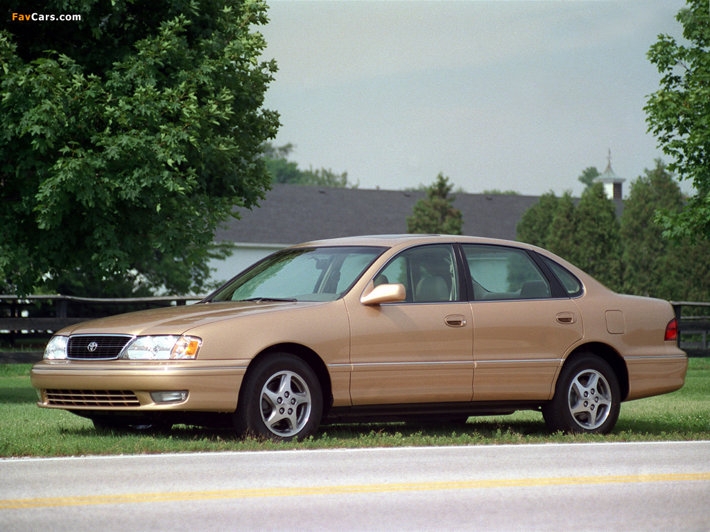 Images of Toyota Avalon (MCX10) 1998–99 (1024 x 768)