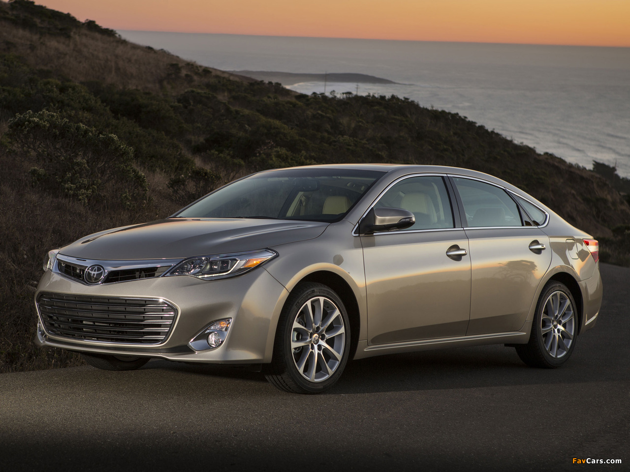 Images of Toyota Avalon 2012 (1280 x 960)