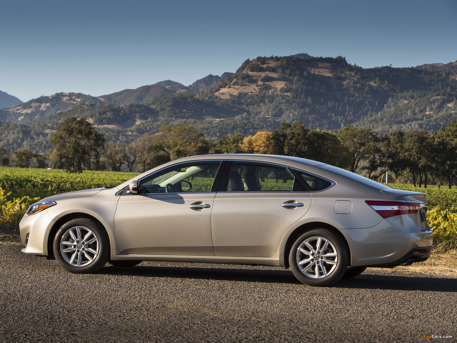 Images of Toyota Avalon 2012 (1600 x 1200)