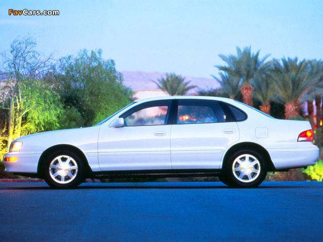 Photos of Toyota Avalon (MCX10) 1995–98 (640 x 480)