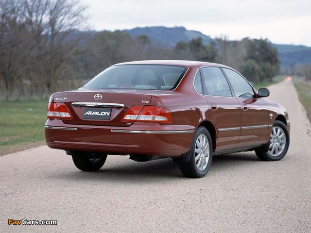 Photos of Toyota Avalon AU-spec (MCX10) 2003–05 (640 x 480)