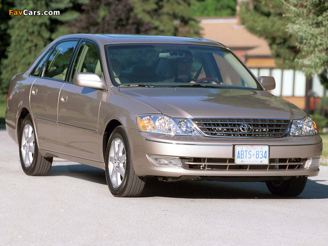 Photos of Toyota Avalon (MCX20) 2003–05 (640 x 480)