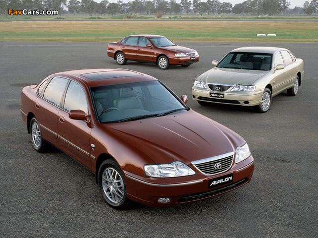 Pictures of Toyota Avalon AU-spec (MCX10) 2003–05 (640 x 480)