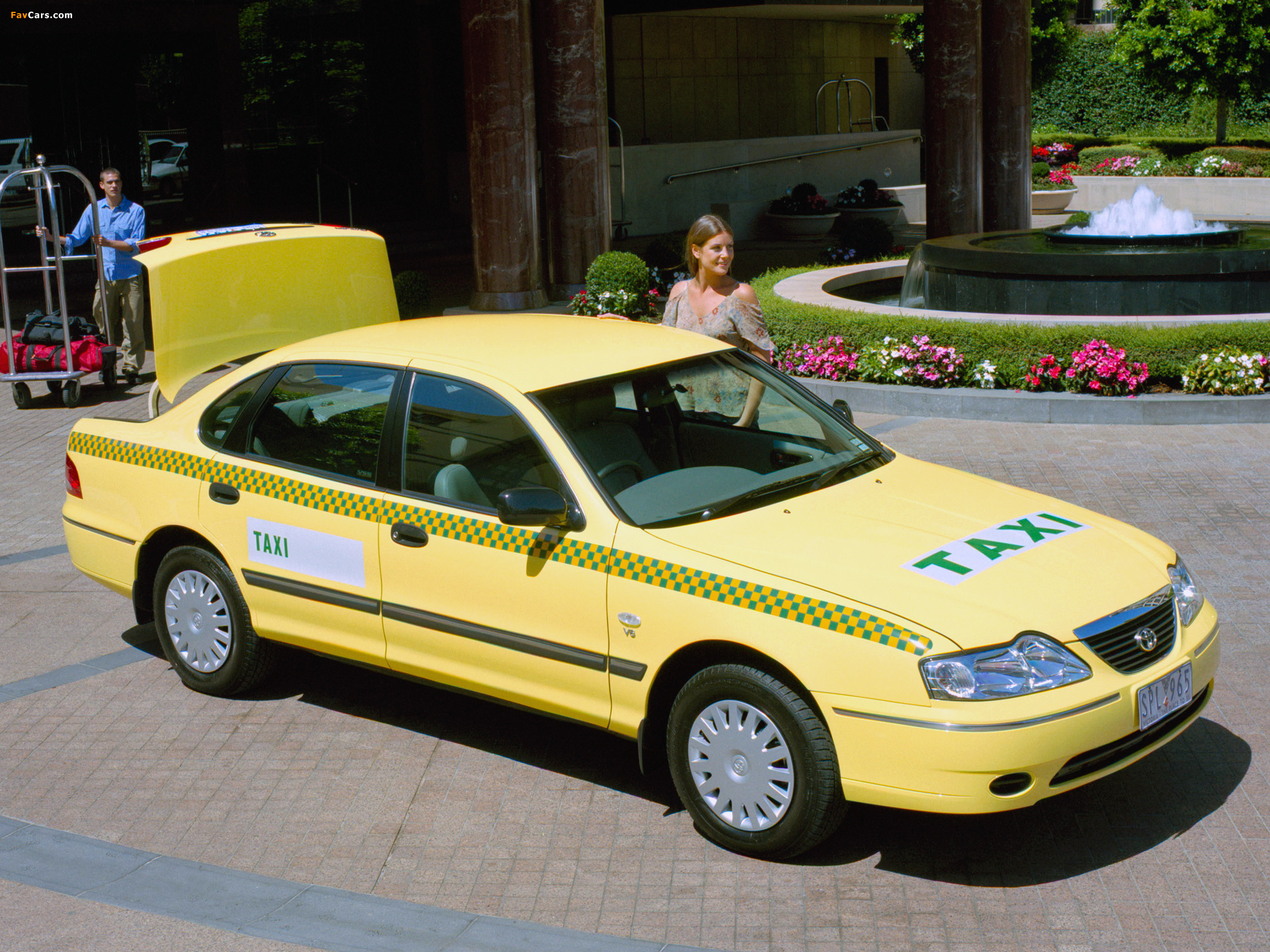 Pictures of Toyota Avalon Taxi AU-spec (MCX10) 2003–05 (2048 x 1536)