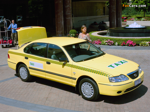 Pictures of Toyota Avalon Taxi AU-spec (MCX10) 2003–05 (640 x 480)