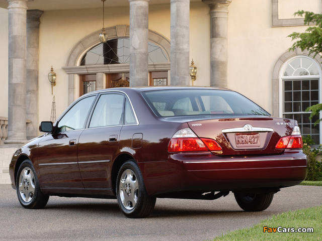 Pictures of Toyota Avalon (MCX20) 2003–05 (640 x 480)