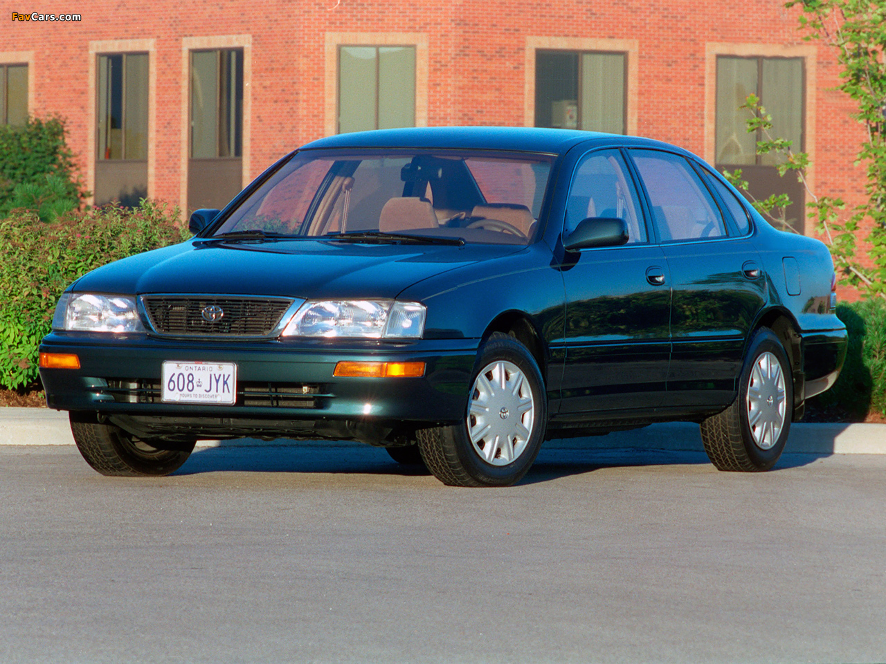Toyota Avalon (MCX10) 1995–98 images (1280 x 960)