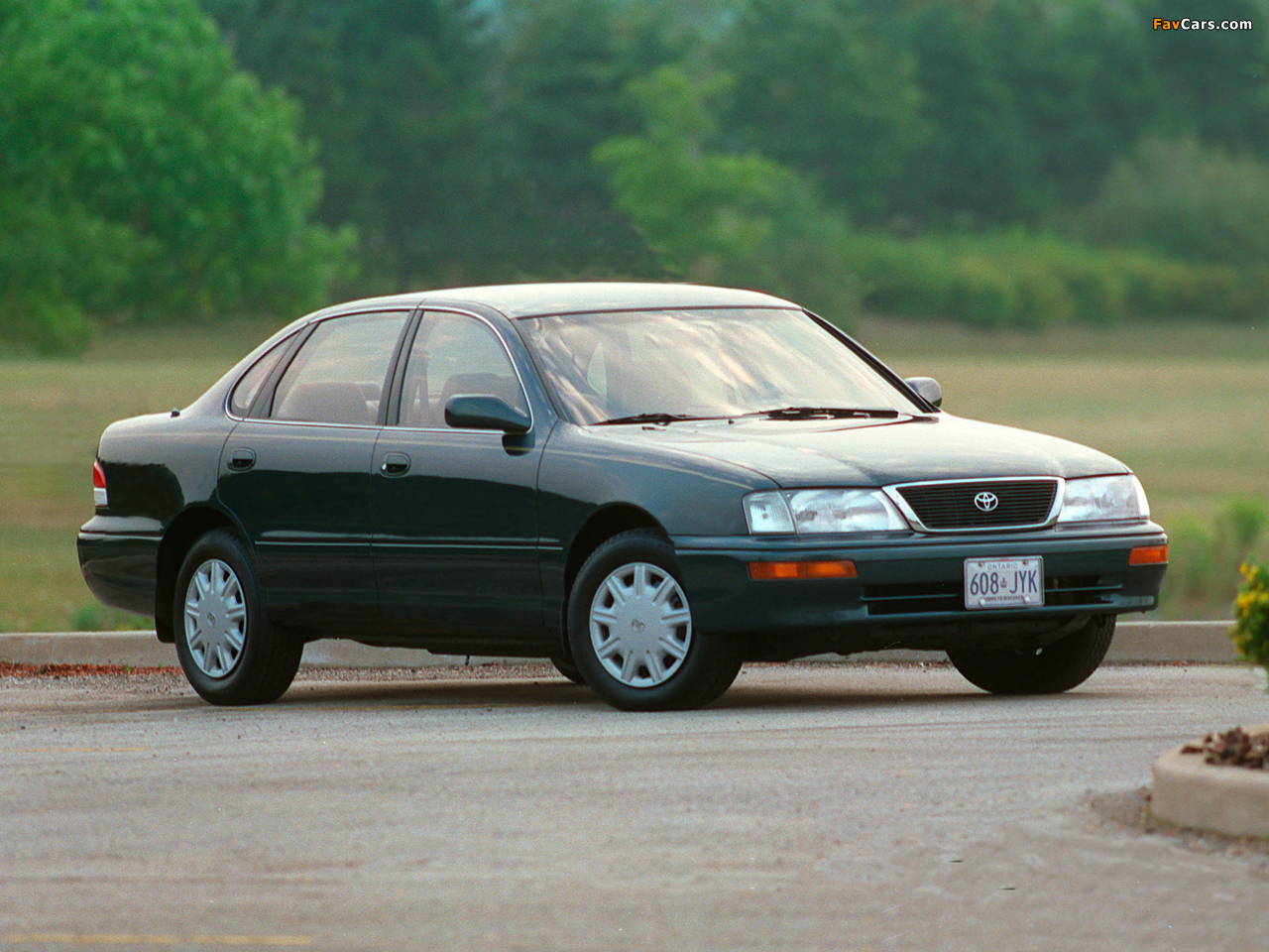 Toyota Avalon (MCX10) 1995–98 photos (1280 x 960)