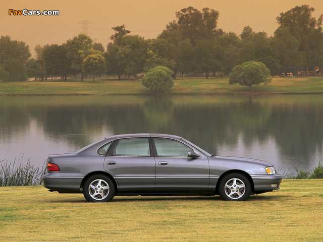 Toyota Avalon (MCX10) 1998–99 wallpapers (640 x 480)