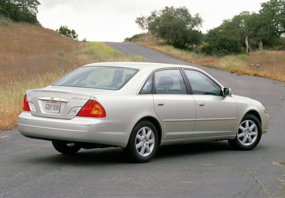 Toyota Avalon (MCX20) 2000–03 photos