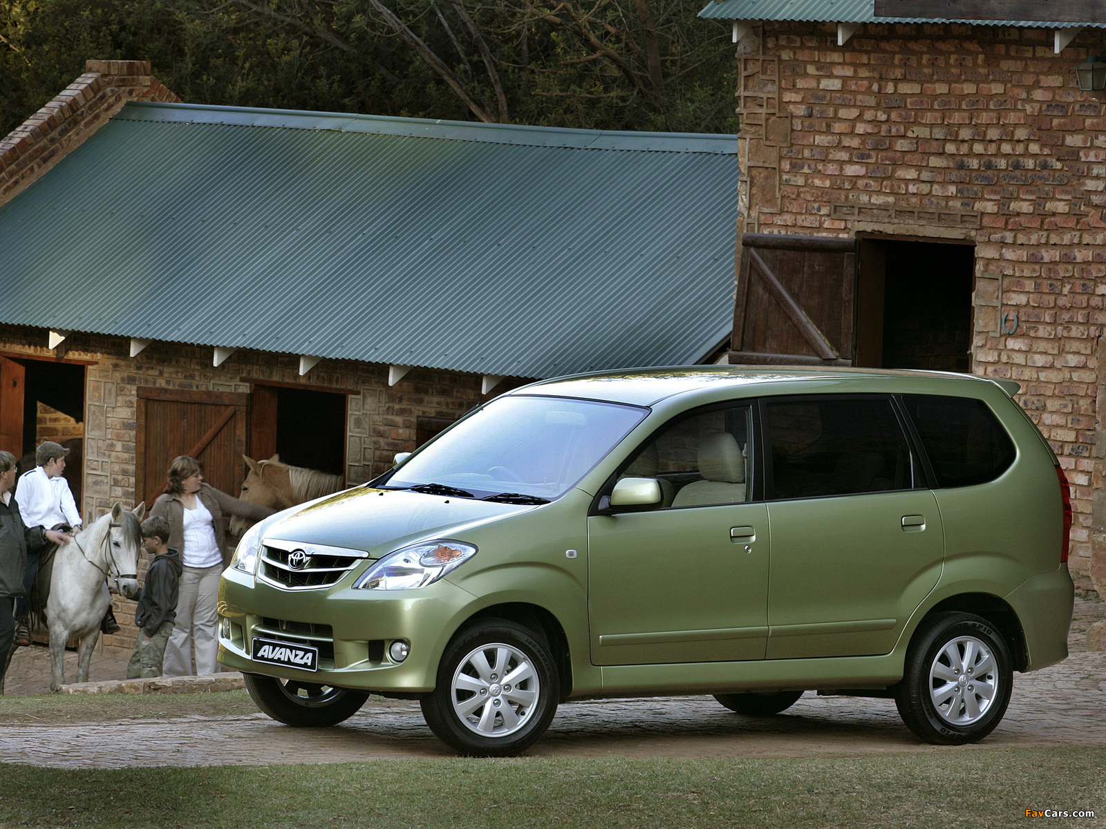 Images of Toyota Avanza ZA-spec 2006–11 (1600 x 1200)