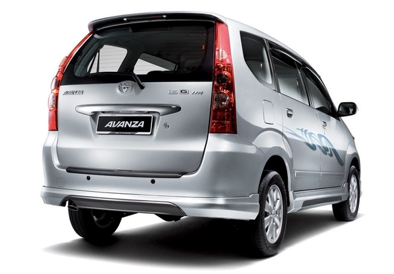 Pictures of Toyota Avanza Aerokit Package 2006–11
