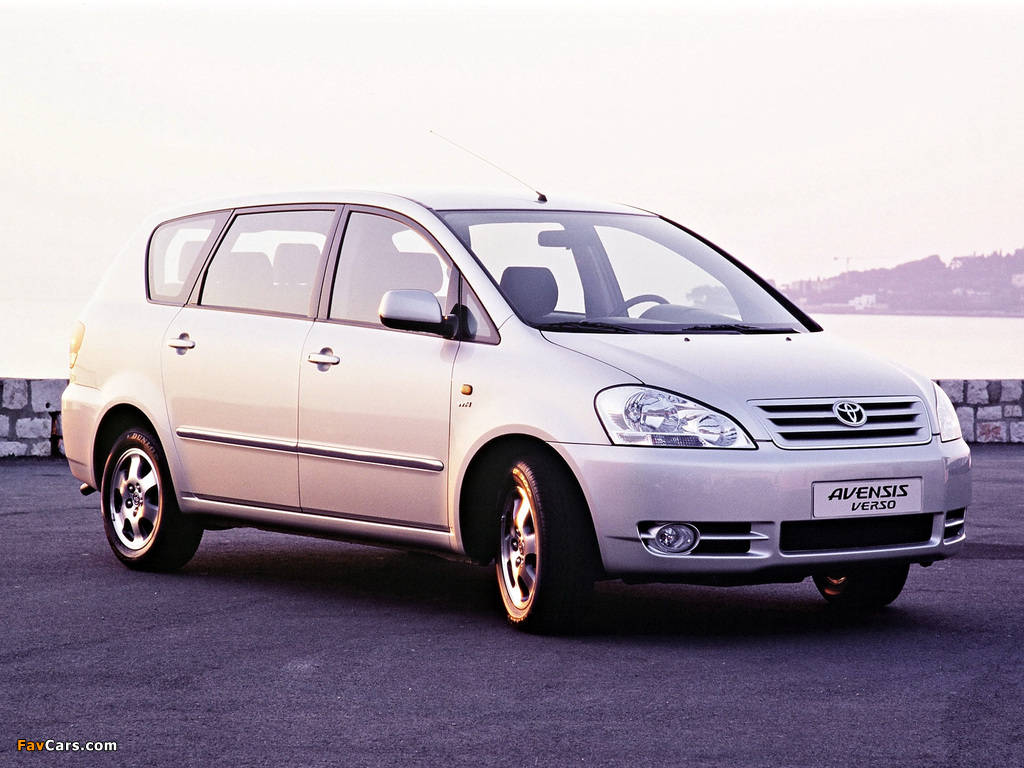 Pictures of Toyota Avensis Verso 2001–03 (1024 x 768)