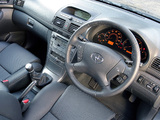 Images of Toyota Avensis Hatchback UK-spec 2003–06