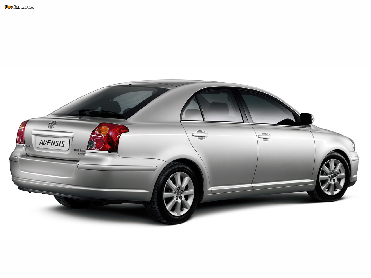 Images of Toyota Avensis Liftback 2006–08 (1280 x 960)