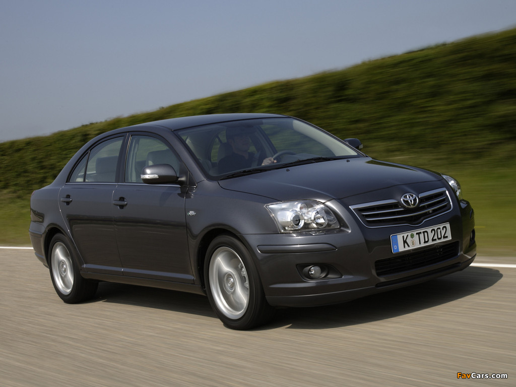 Images of Toyota Avensis Sedan 2006–08 (1024 x 768)