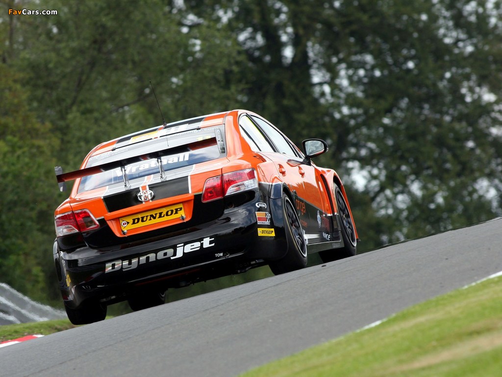 Images of Toyota Avensis Sedan BTCC 2010 (1024 x 768)