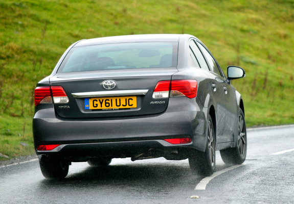 Images of Toyota Avensis Sedan UK-spec 2011