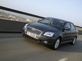 Photos of Toyota Avensis Sedan 2003–06