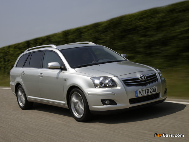 Photos of Toyota Avensis Wagon 2006–08 (640 x 480)