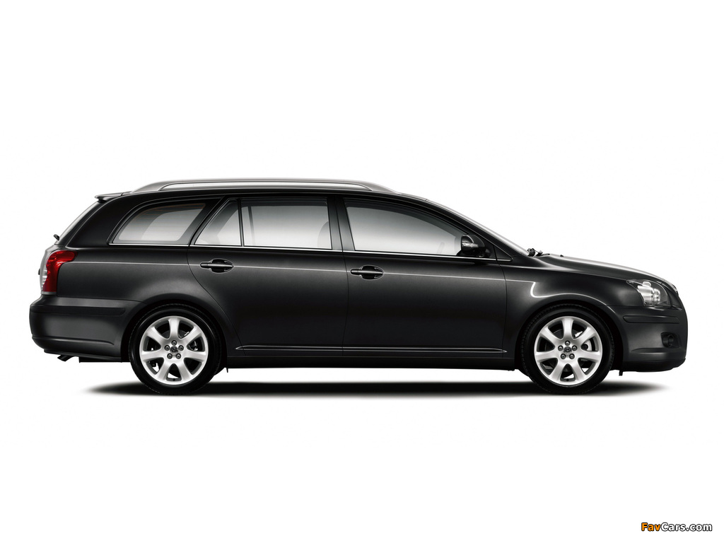 Pictures of Toyota Avensis Wagon 2006–08 (1024 x 768)