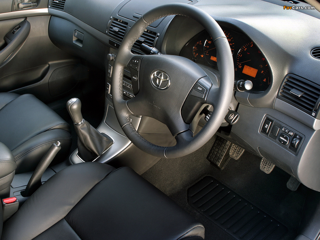 Pictures of Toyota Avensis Sedan ZA-spec 2006–08 (1024 x 768)