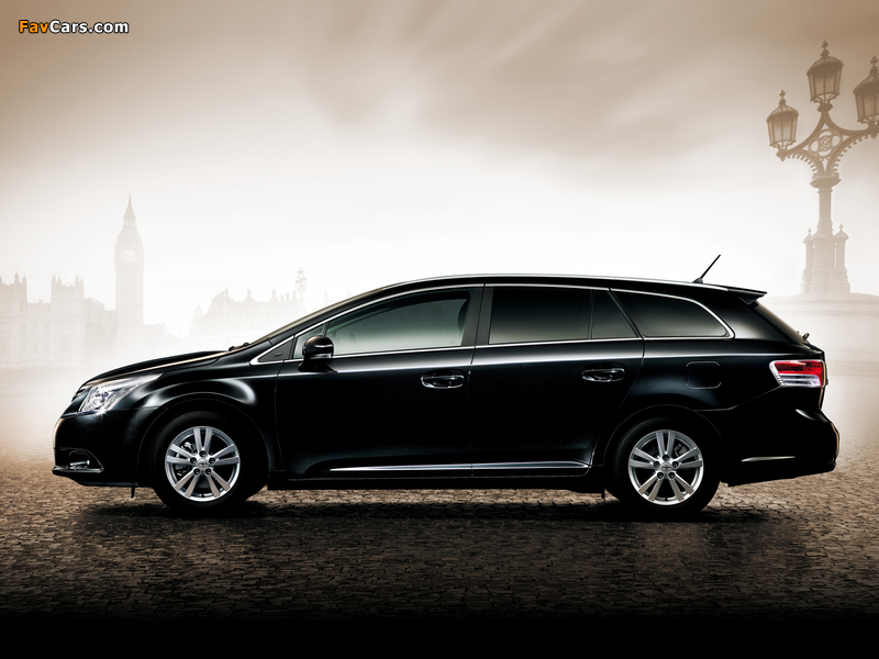 Pictures of Toyota Avensis JP-spec 2011–12 (800 x 600)