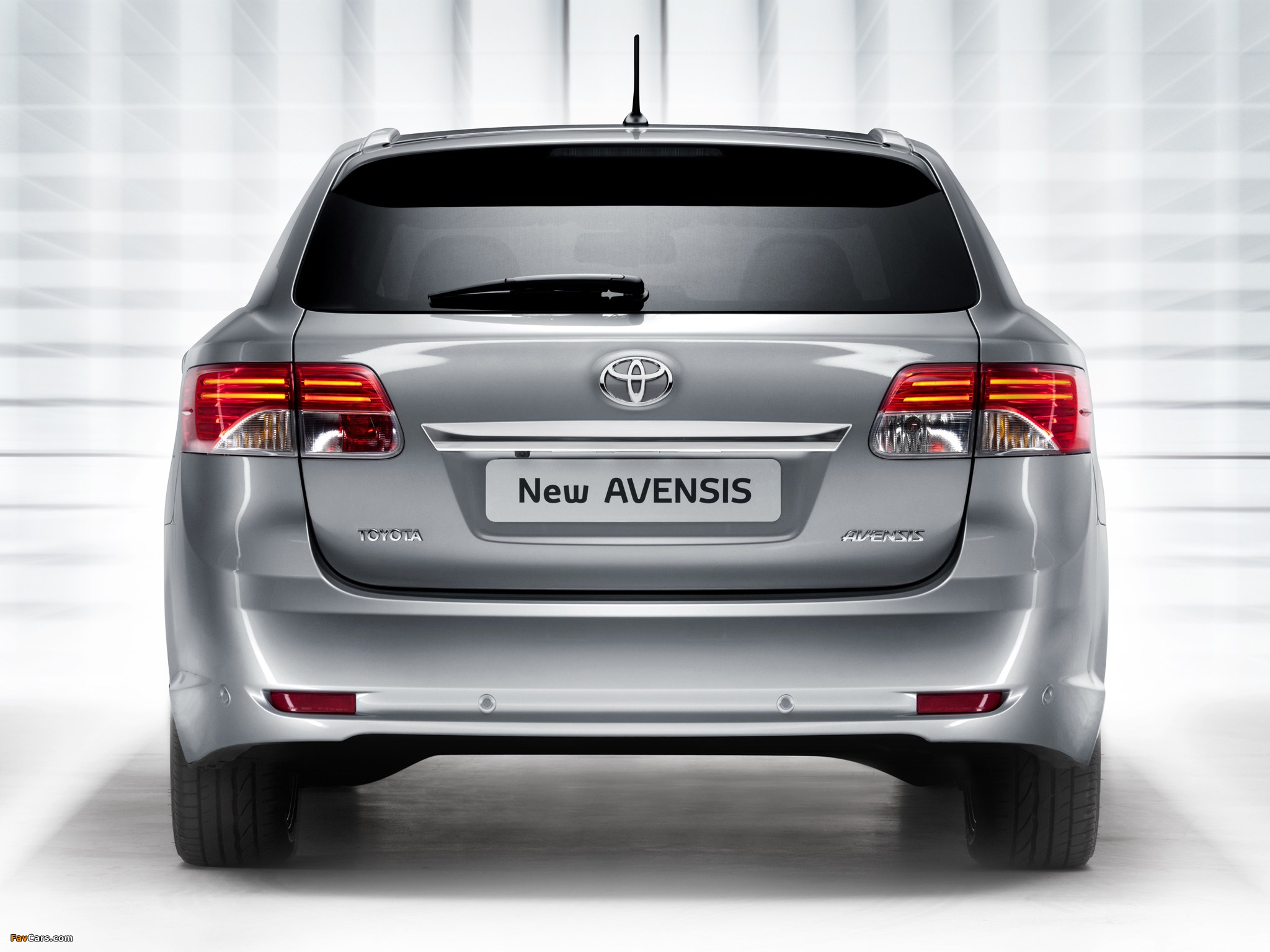 Pictures of Toyota Avensis Wagon 2011 (2048 x 1536)