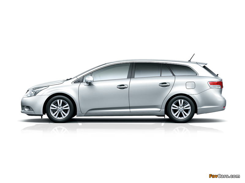 Pictures of Toyota Avensis JP-spec 2011–12 (800 x 600)