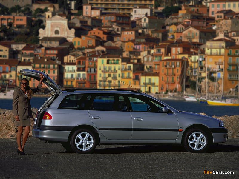 Toyota Avensis Wagon 1997–2000 images (800 x 600)