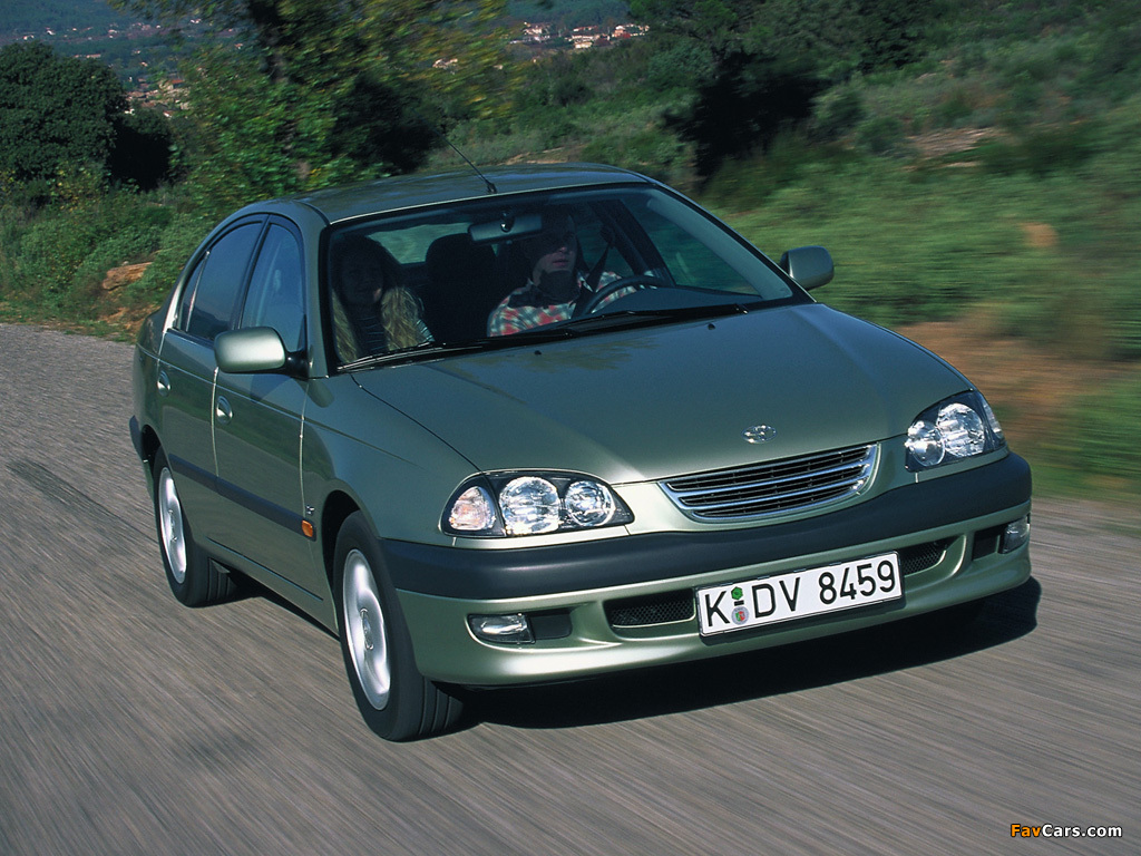 Toyota Avensis Sedan 1997–2000 images (1024 x 768)