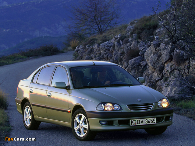 Toyota Avensis Sedan 1997–2000 wallpapers (640 x 480)