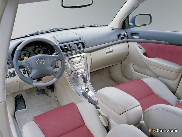 Toyota Avensis Wagon V6 Biturbo TTE Concept 2003 pictures (640 x 480)