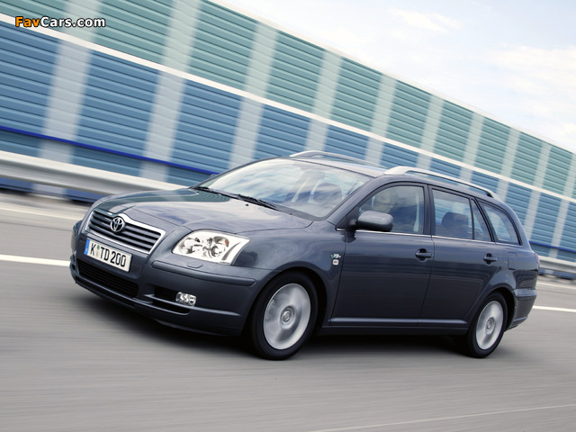 Toyota Avensis Wagon 2003–06 pictures (640 x 480)