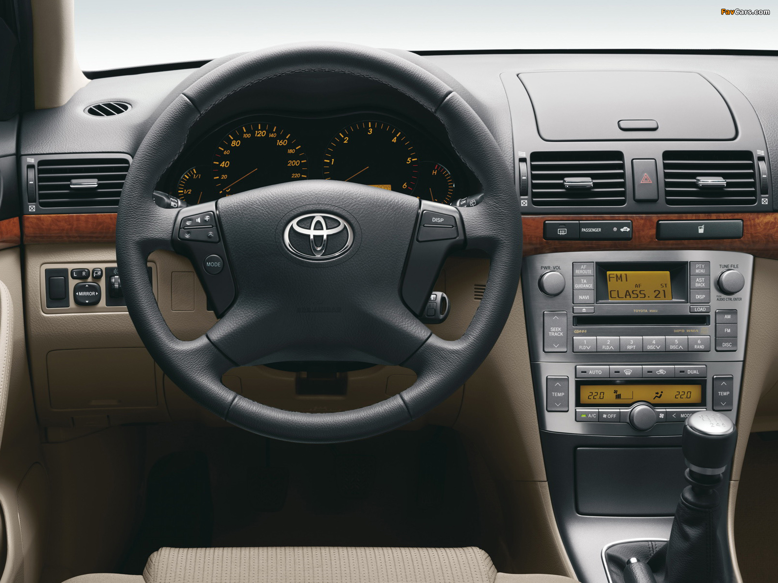 Toyota Avensis Liftback 2006–08 photos (1600 x 1200)