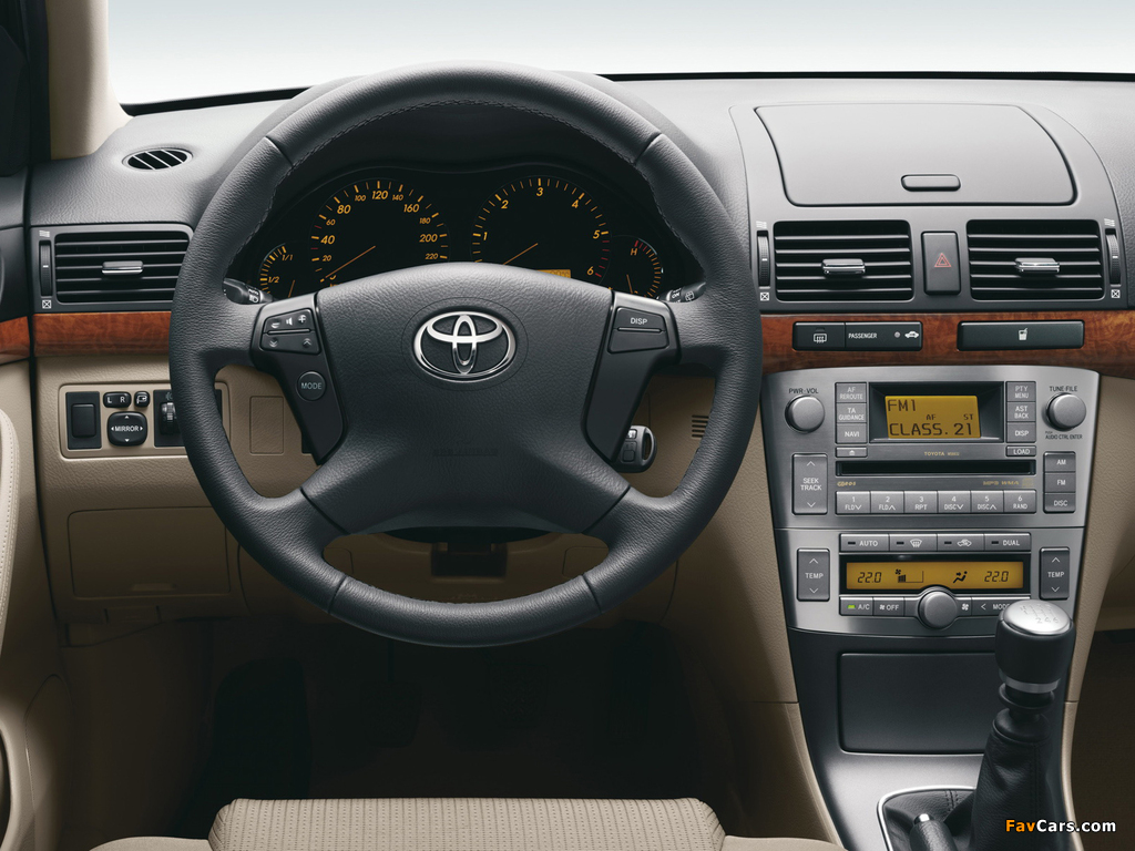 Toyota Avensis Liftback 2006–08 photos (1024 x 768)