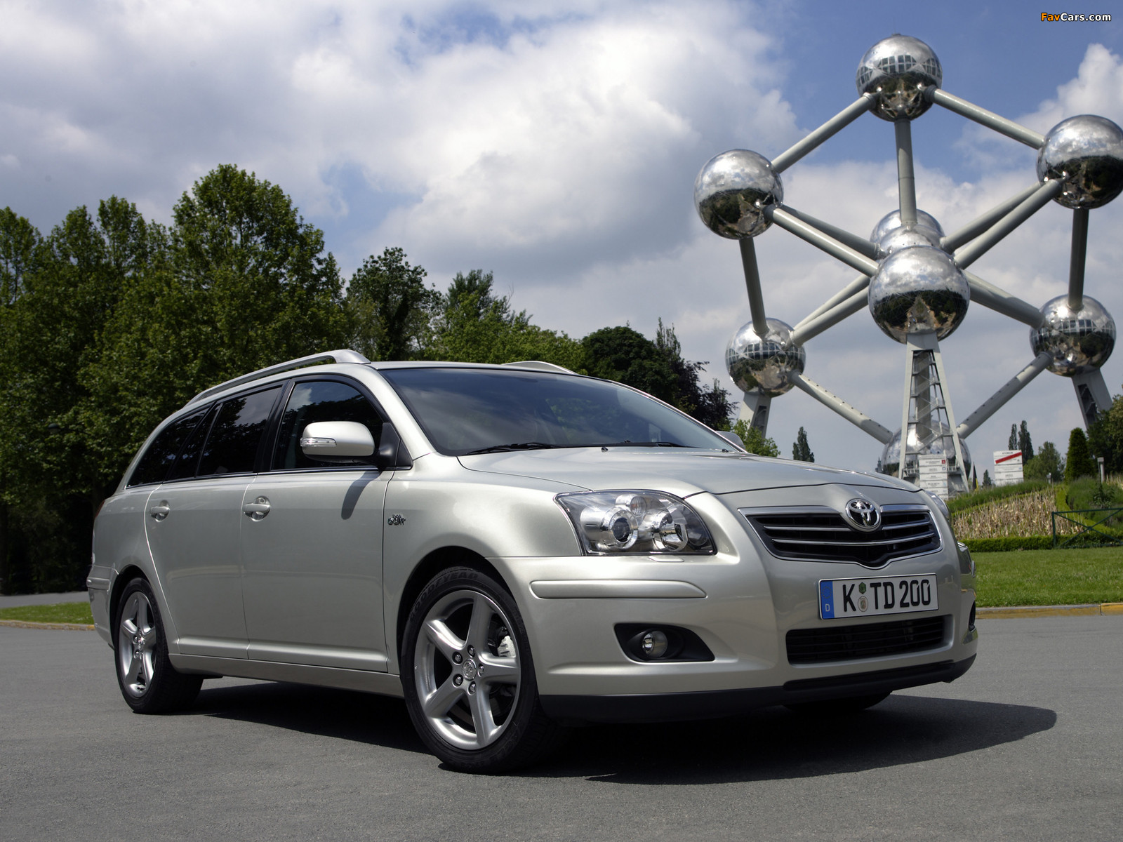 Toyota Avensis Wagon 2006–08 wallpapers (1600 x 1200)