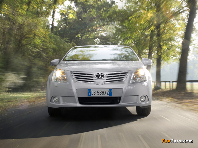 Toyota Avensis Sedan 2008–11 photos (640 x 480)