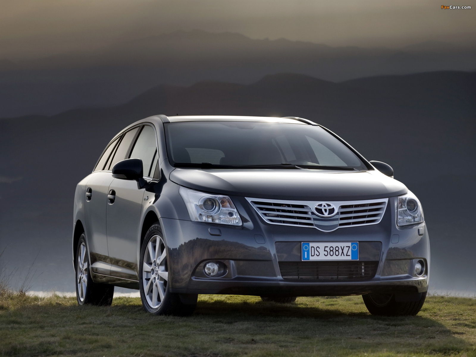 Toyota Avensis Wagon 2008–11 wallpapers (1600 x 1200)