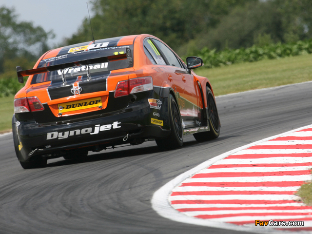 Toyota Avensis Sedan BTCC 2010 photos (640 x 480)