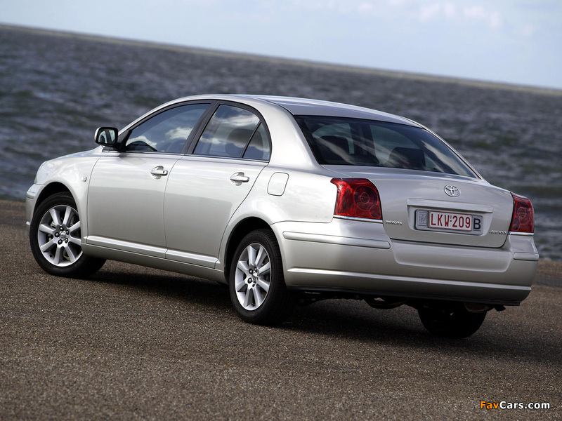 Toyota Avensis Sedan 2003–06 wallpapers (800 x 600)