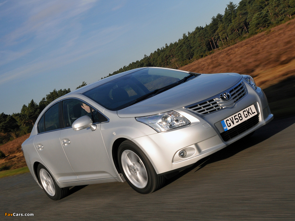 Toyota Avensis Sedan UK-spec 2008–11 wallpapers (1024 x 768)