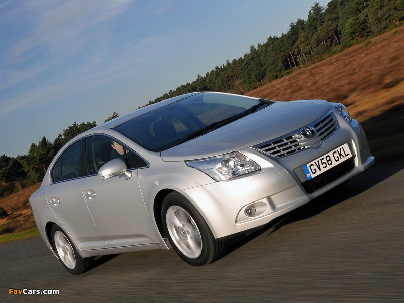 Toyota Avensis Sedan UK-spec 2008–11 wallpapers (800 x 600)