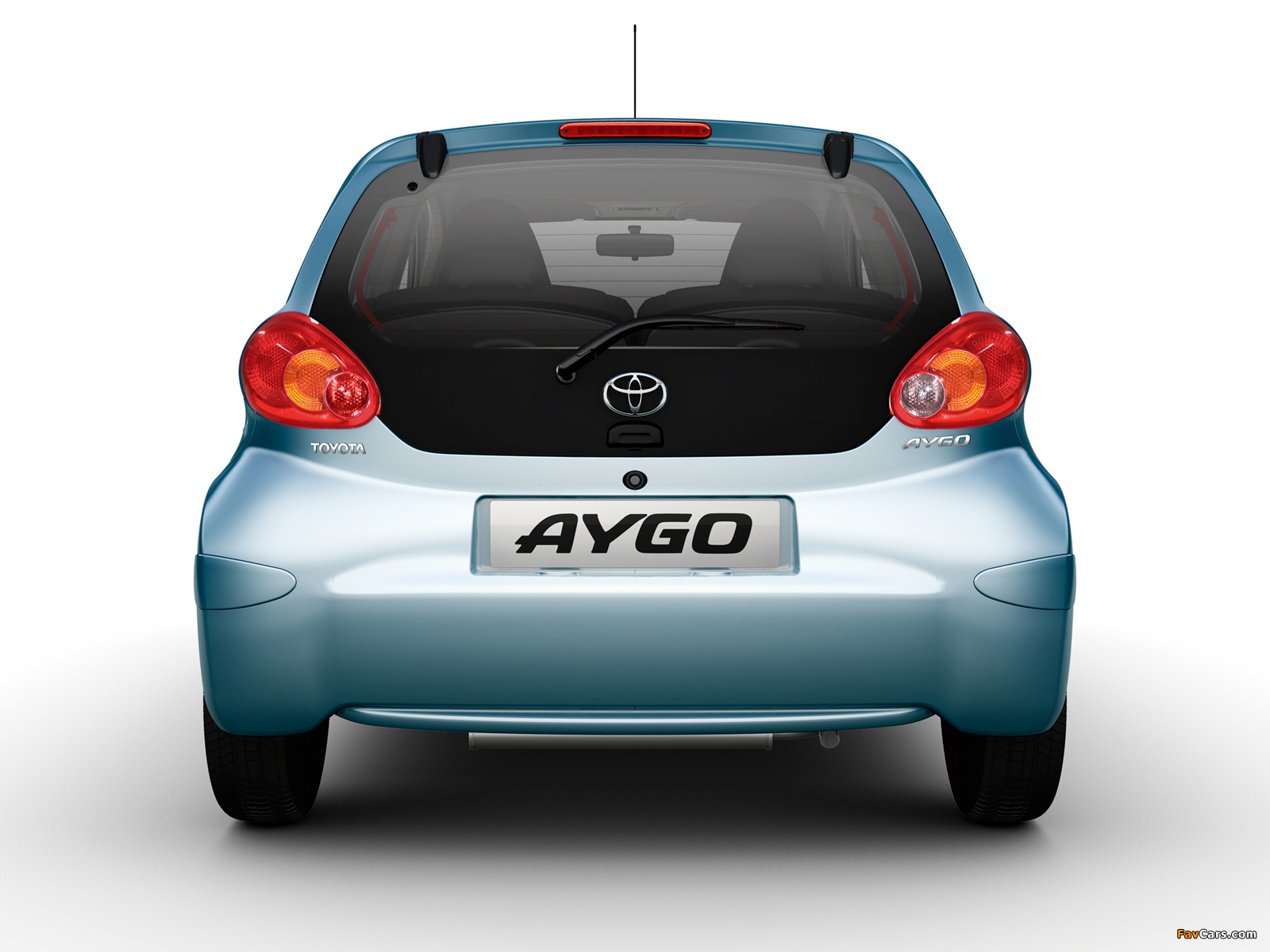 Images of Toyota Aygo 5-door 2005–08 (1600 x 1200)