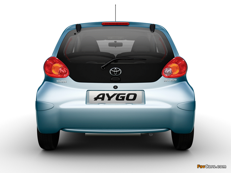 Images of Toyota Aygo 5-door 2005–08 (800 x 600)